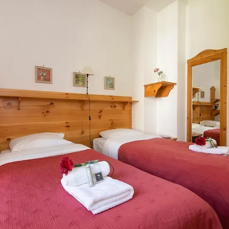 Sleeps 6 * Шамони